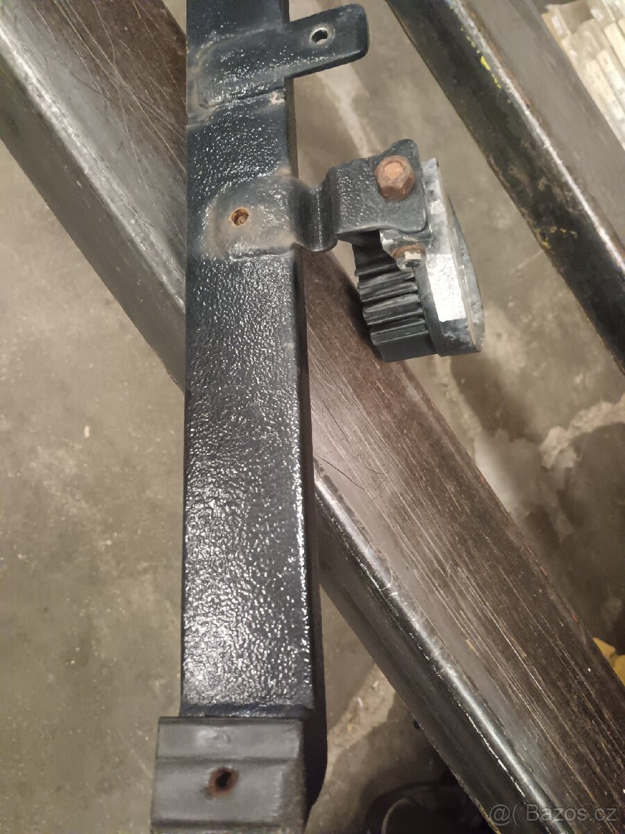 jeep Commander držák světelné rampy na hagusy - 4