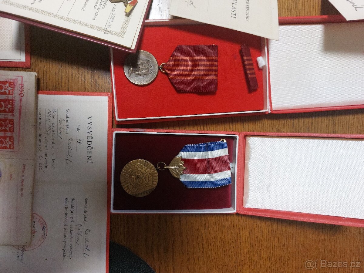 Artefakty z komunistické éry - 4