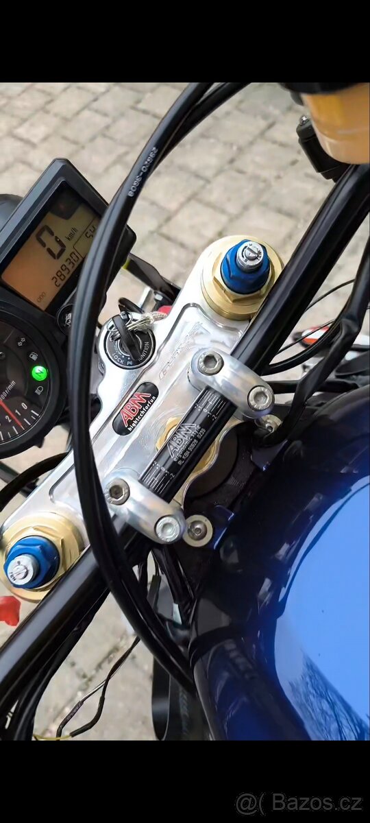 Suzuki gsxr 600 K5 - 4