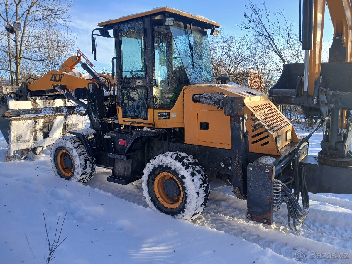 Traktorobagr Digger wz22-15. Nakladac - 4