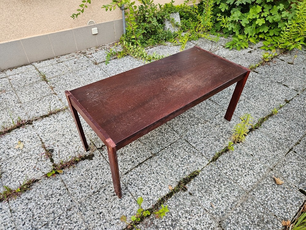 Dřevěný konferenční stolek - 4