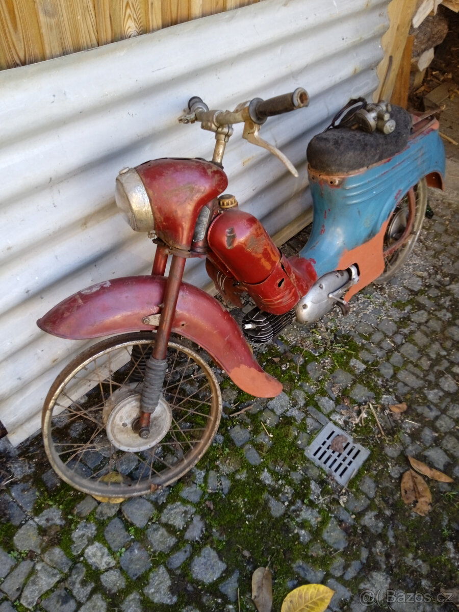 Jawa 555 - 4