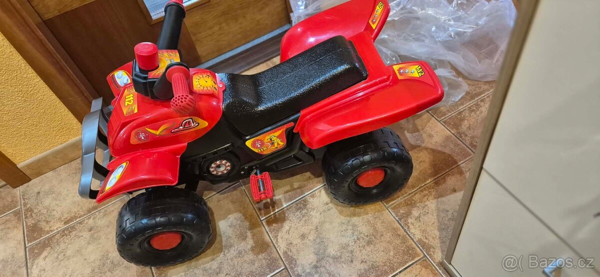 Dětská čtyřkolka se šlapadlama - 4