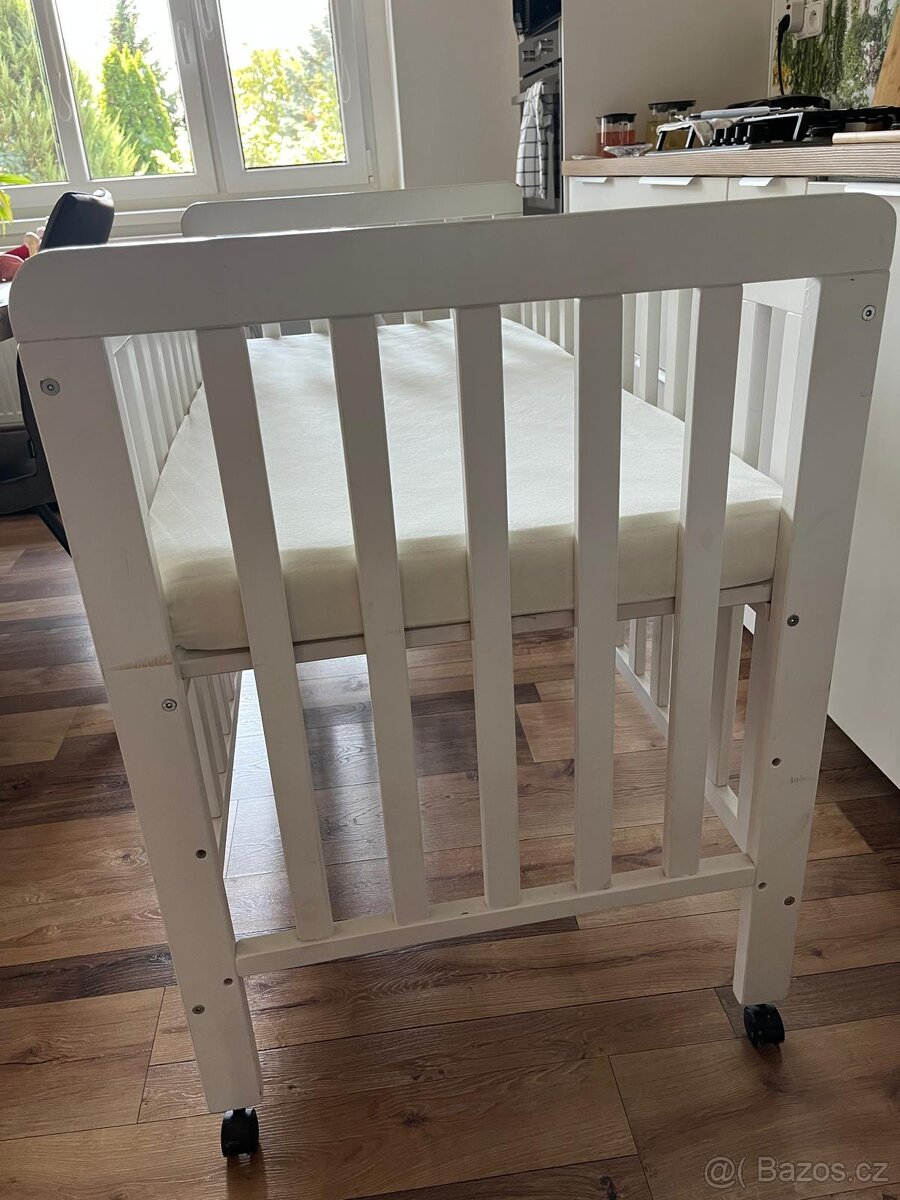 Dětská postýlka viz foto s matrací - 4