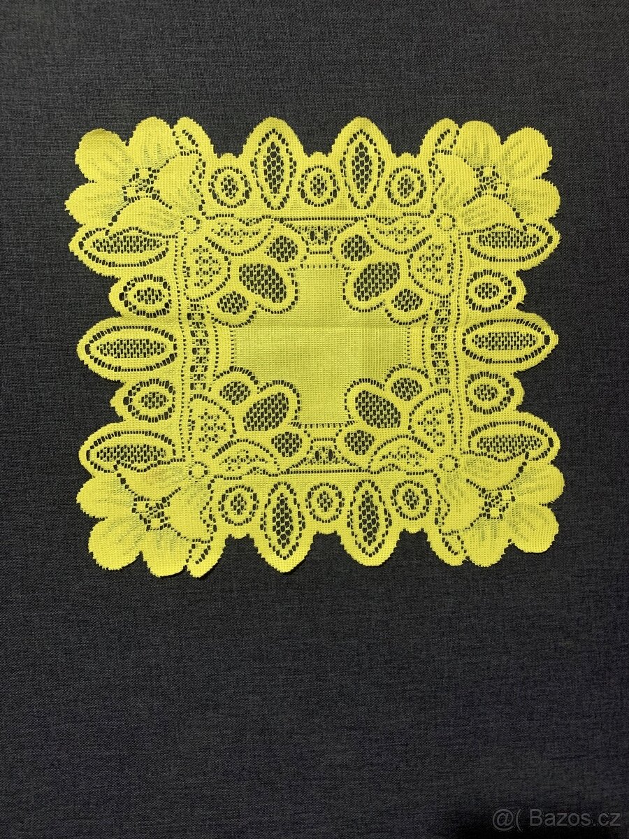 Různé dečky na stůl, pod vázu, ozdobné - 4