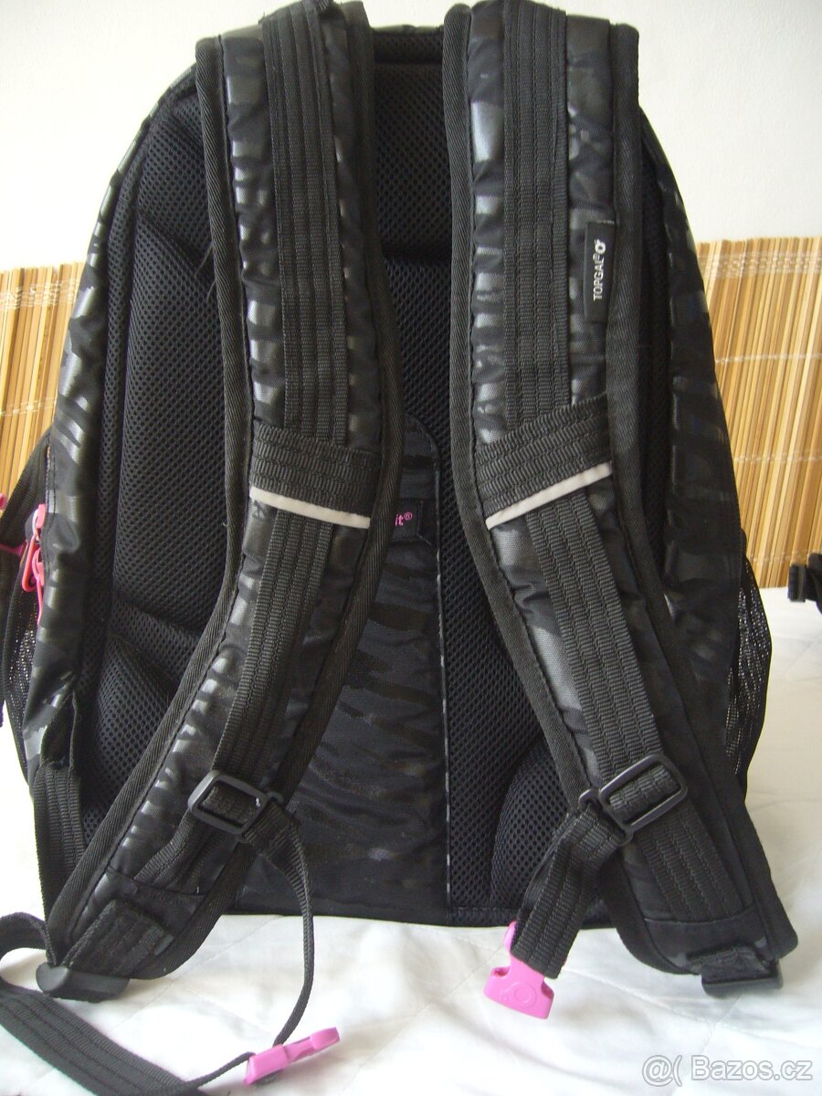 Prodám 2 studentské batohy - 4