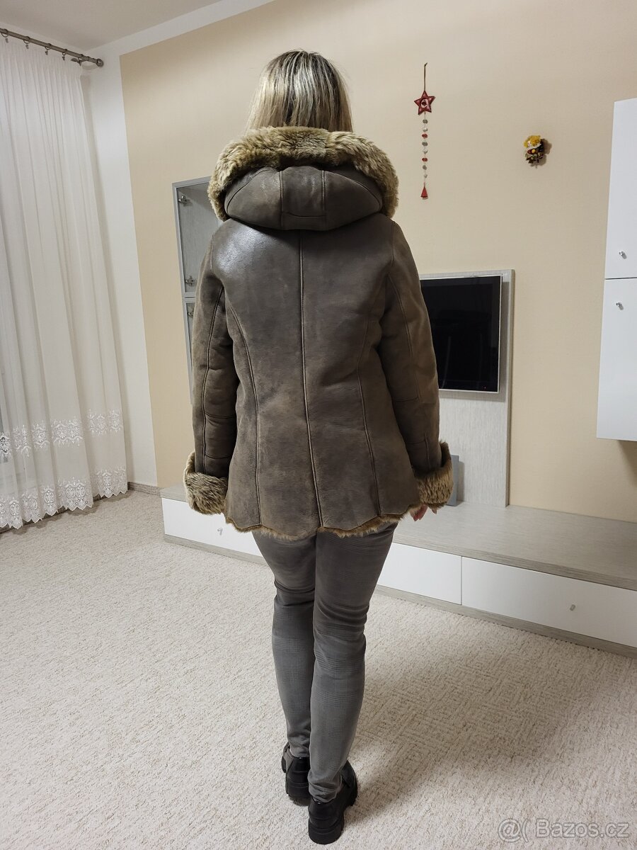 Kožich-dubeňák vel. M-L - 4