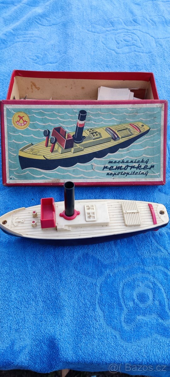 Mechanický remorkér Igra - 4