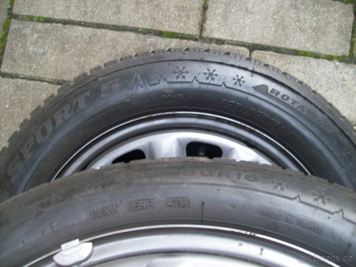 zimní kola Ford Focus Dunlop 205.60.16" - 4