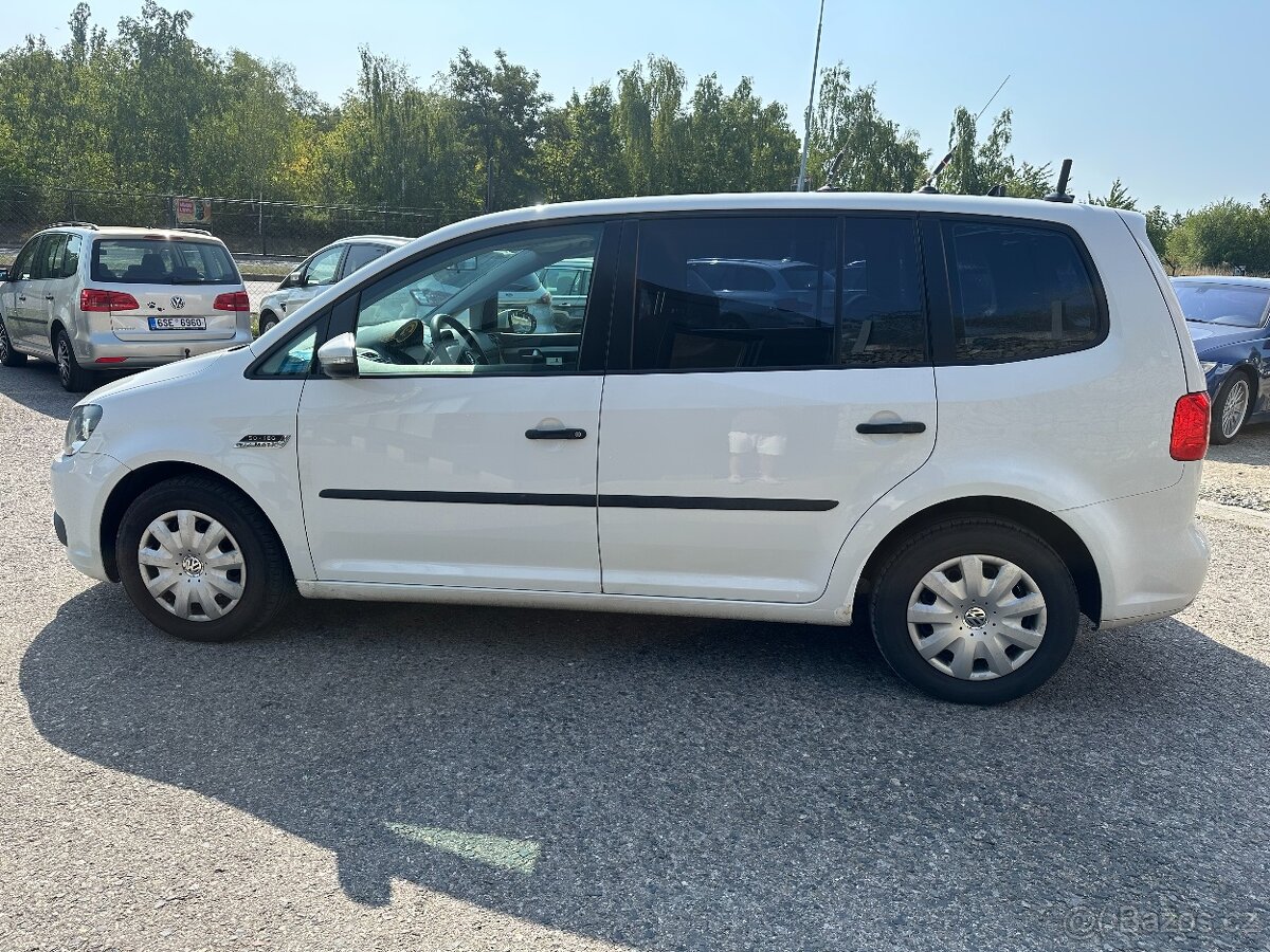 Volkswagen Touran 2011 - 4