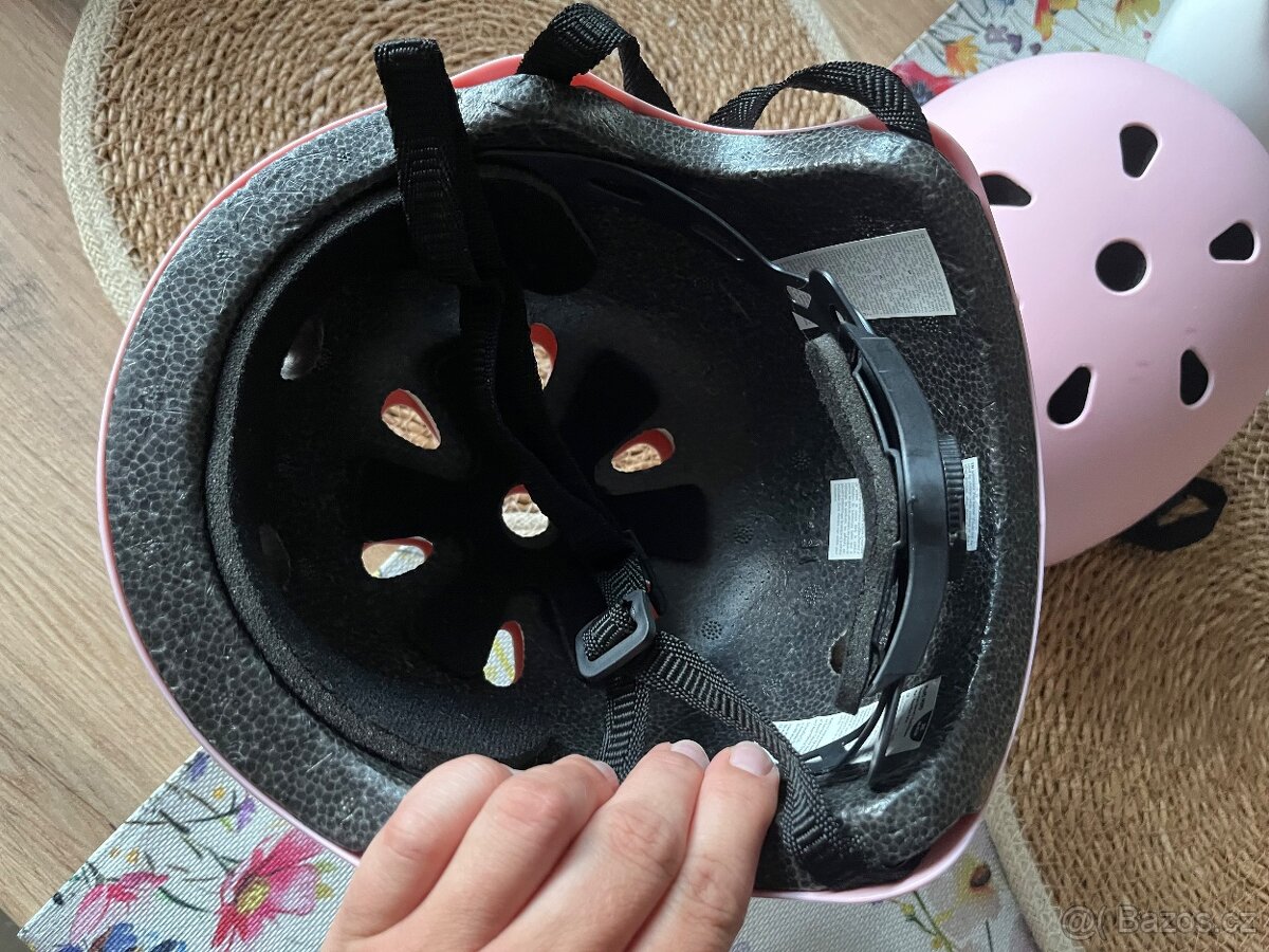 Prodám dětskou helmu Momi- vel. 48-56cm - 4