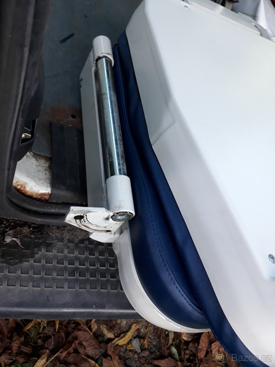 sedačka sklápěcí ze sanitky - 4