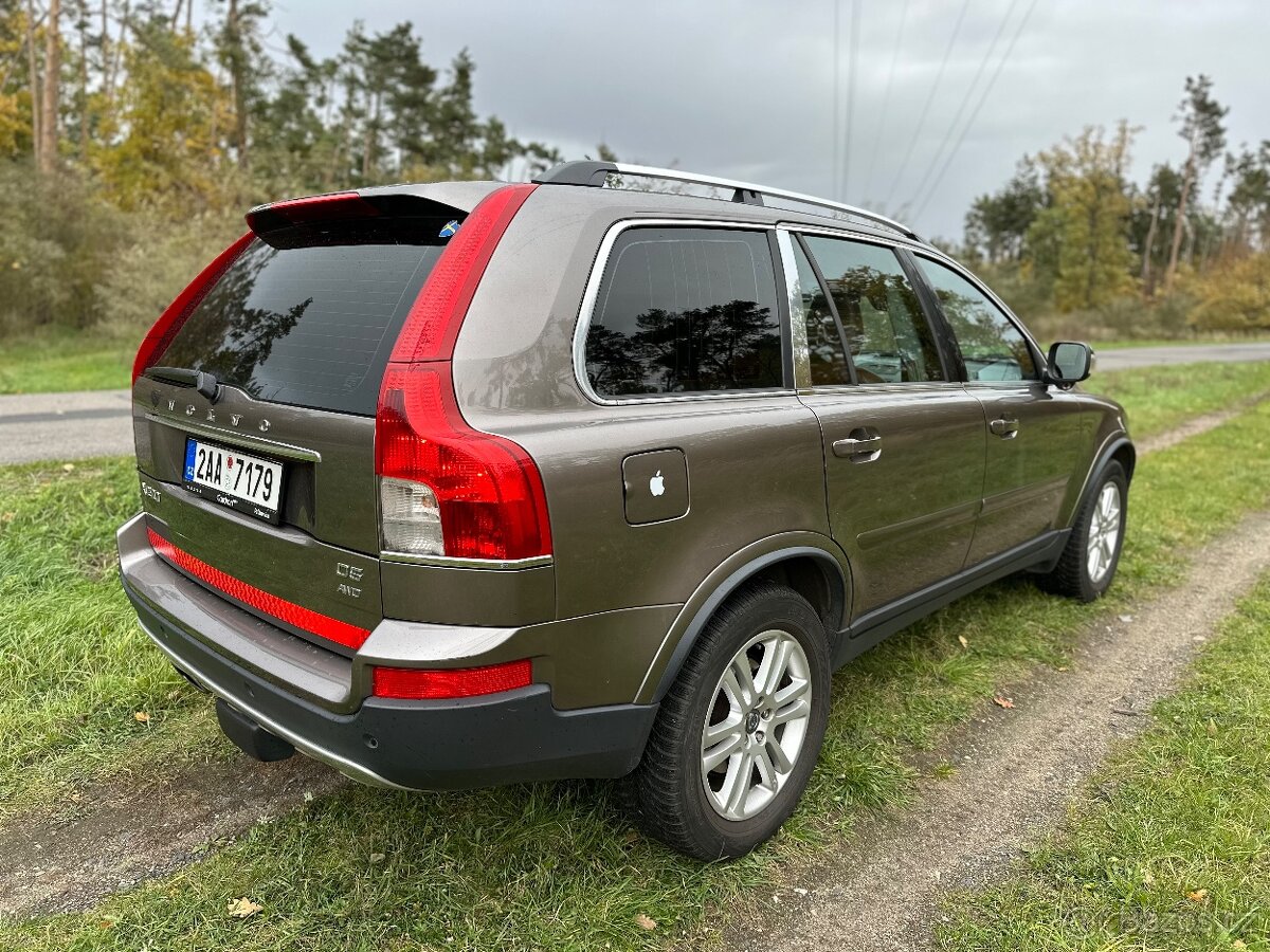 Volvo XC90 2,4 D5 AWD CZ 7 míst DPH - 4