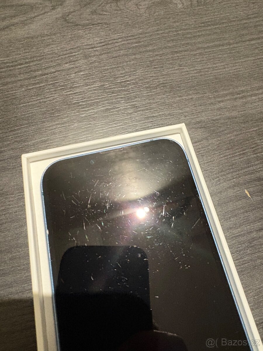 📱 iPhone 13 – 256 GB | 81 % baterie - 4