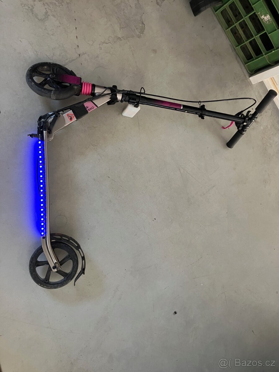 kolobežka Oxelo s osvětlením - 4