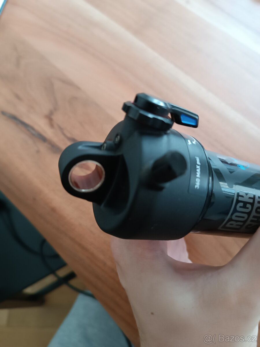 Vzduchový tlumič RockShox Deluxe Select+ - 4