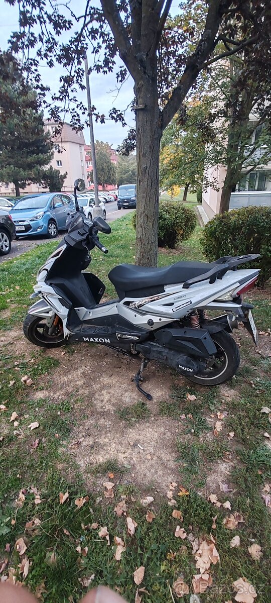 Maxon - 4