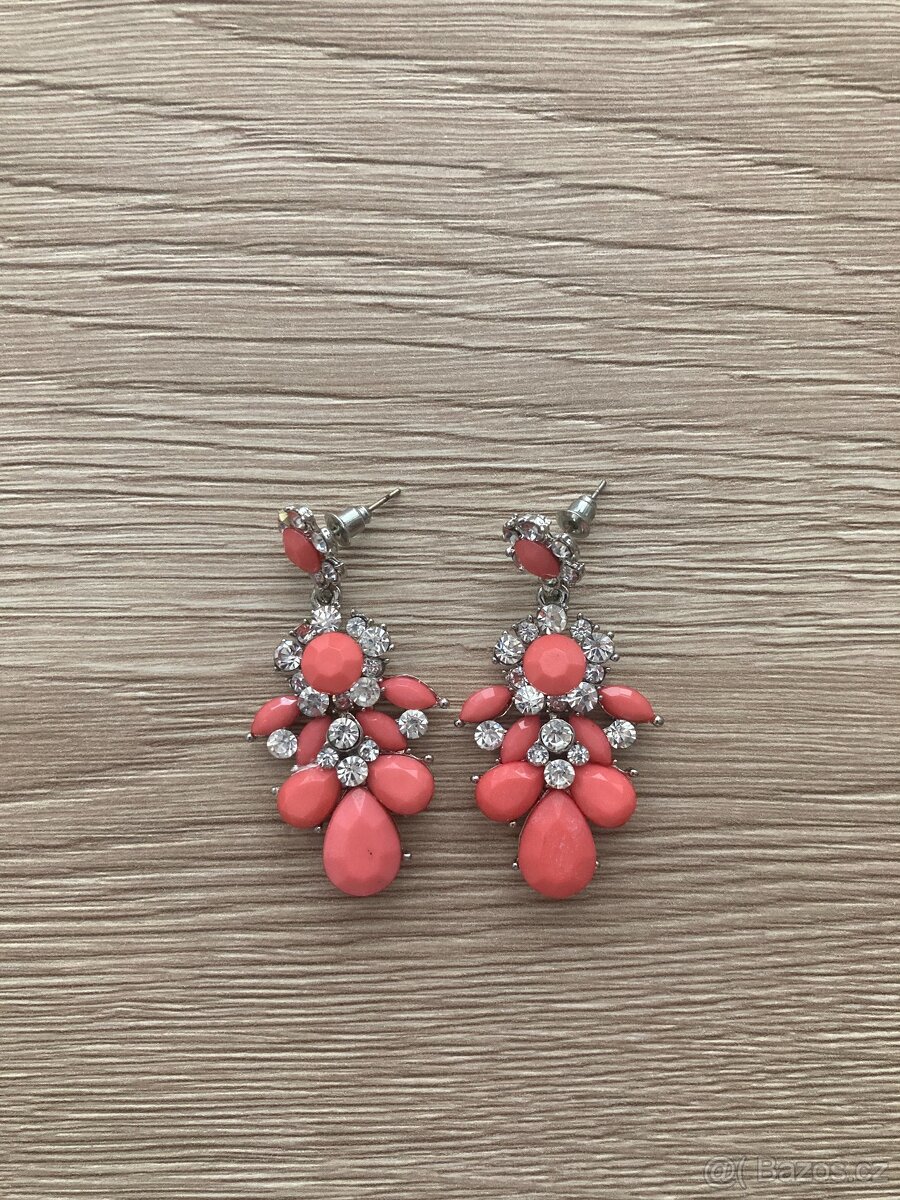 Jemné růžové náušnice se stříbrnými kamínky - 4