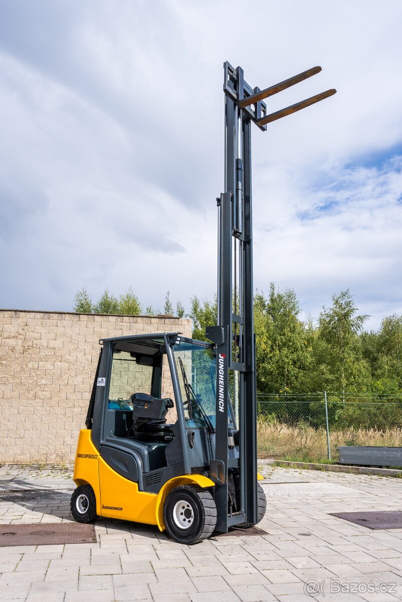 Vysokozdvižný vozík Jungheinrich TFG 320s (VV0027) - 4