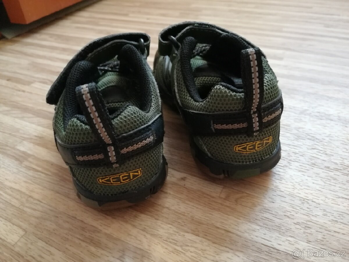 Zánovní Keen cnx barefoot vel. 25/26 - 4