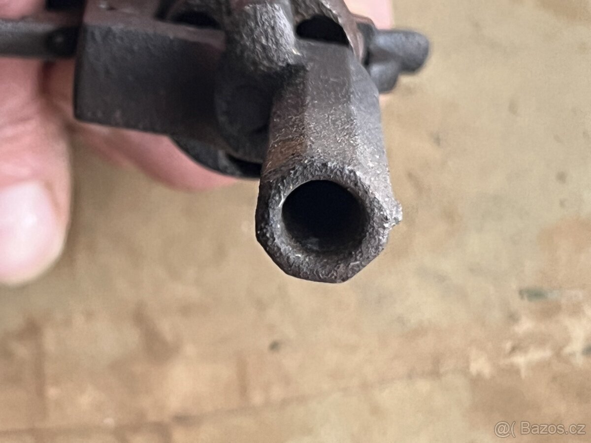 Starý revolver Lefoš - 4