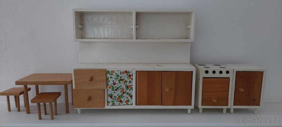 Dřevěný nábytek pro panenky - 80. léta - 4