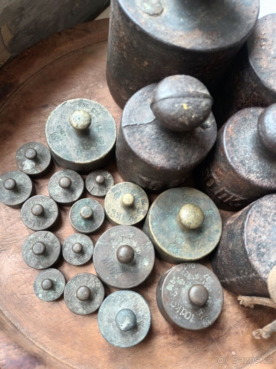 Sada závaží na podnose - 4