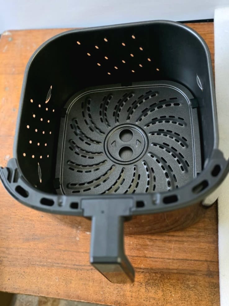 Horkovzdušná fritéza Russell Hobbs 27170 56 - 4