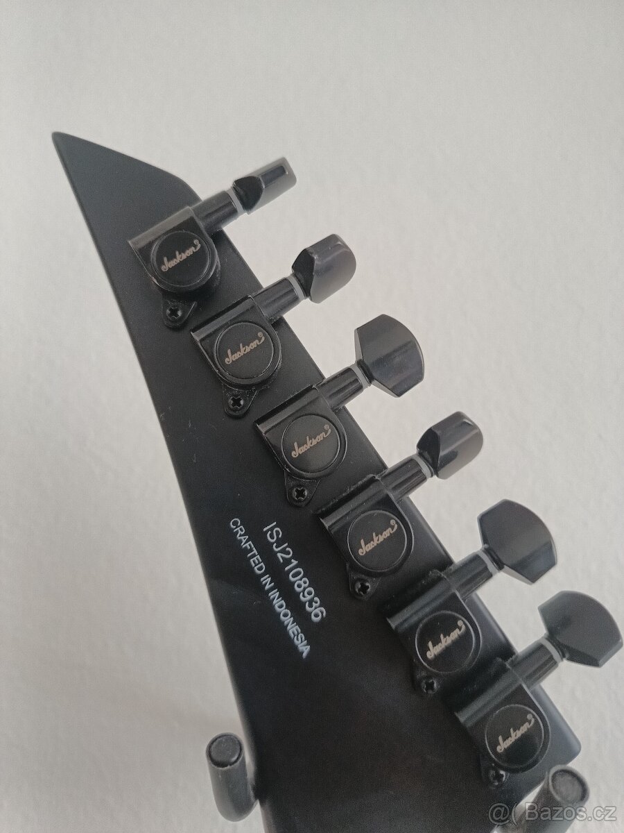 Prodám elektrickou kytaru Jackson série X - 4