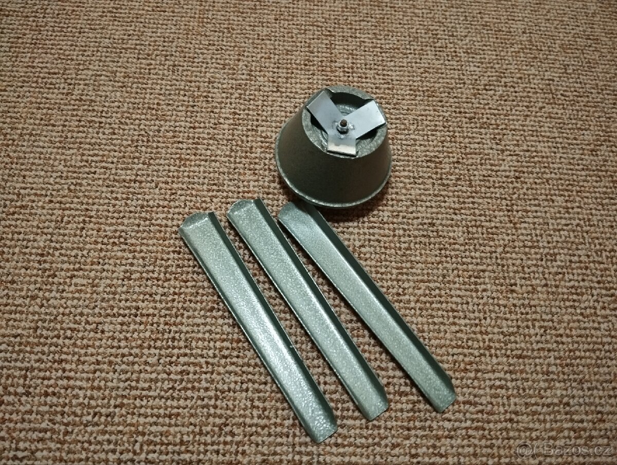 Stojánek na vánoční stromek - 4