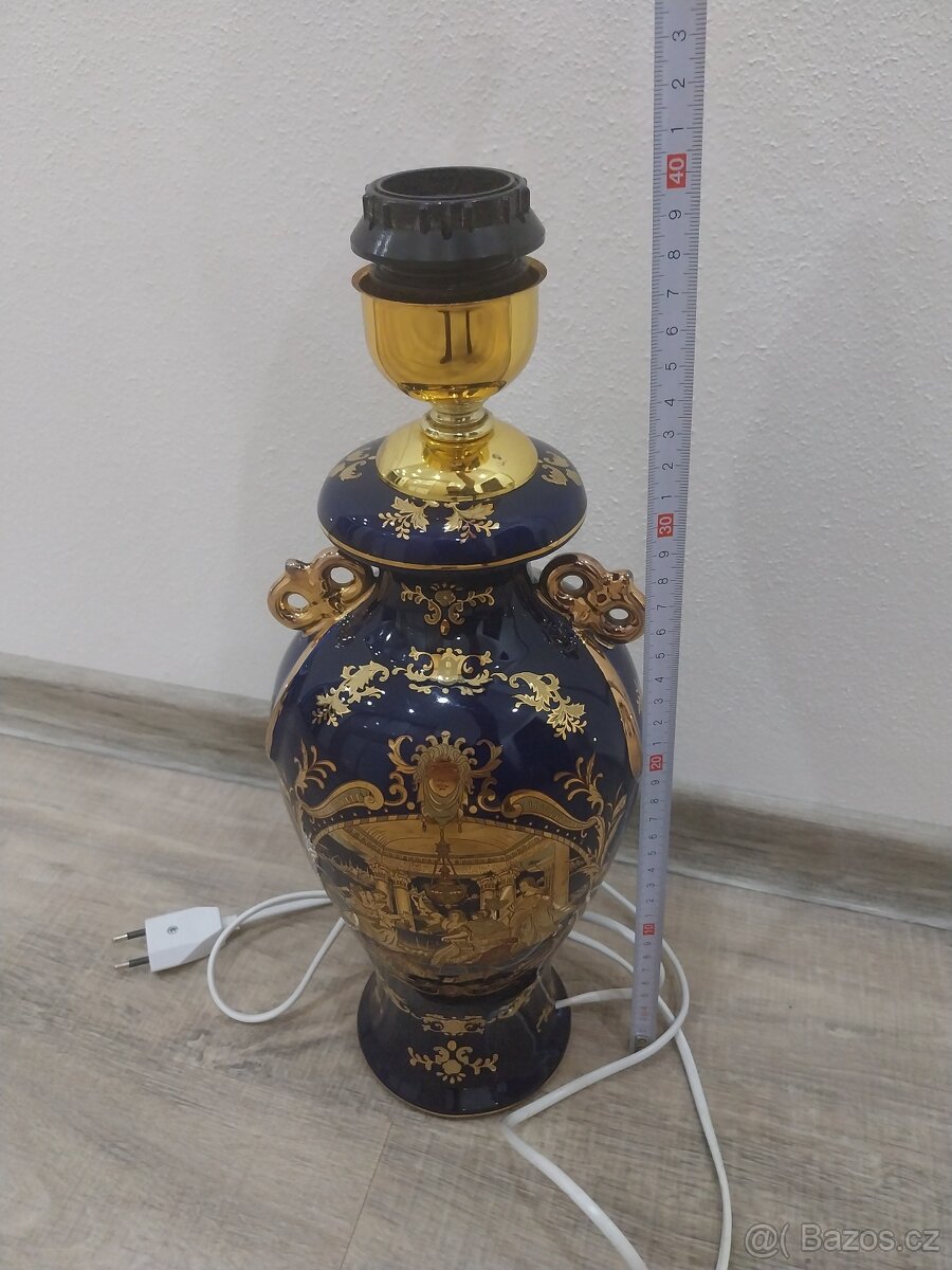 Váza předělaná na lampičku - 4