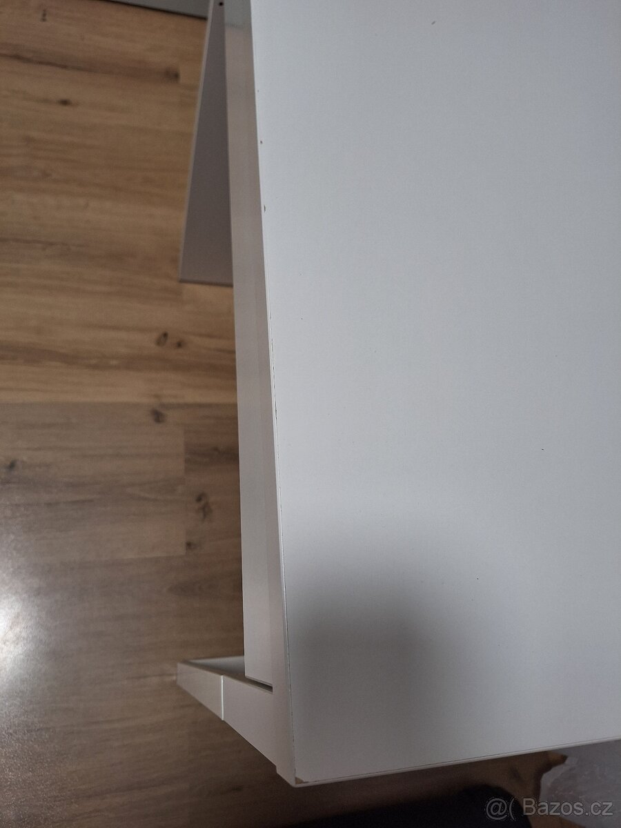 IKEA MICKE psací stůl 73x50 bílý - 4