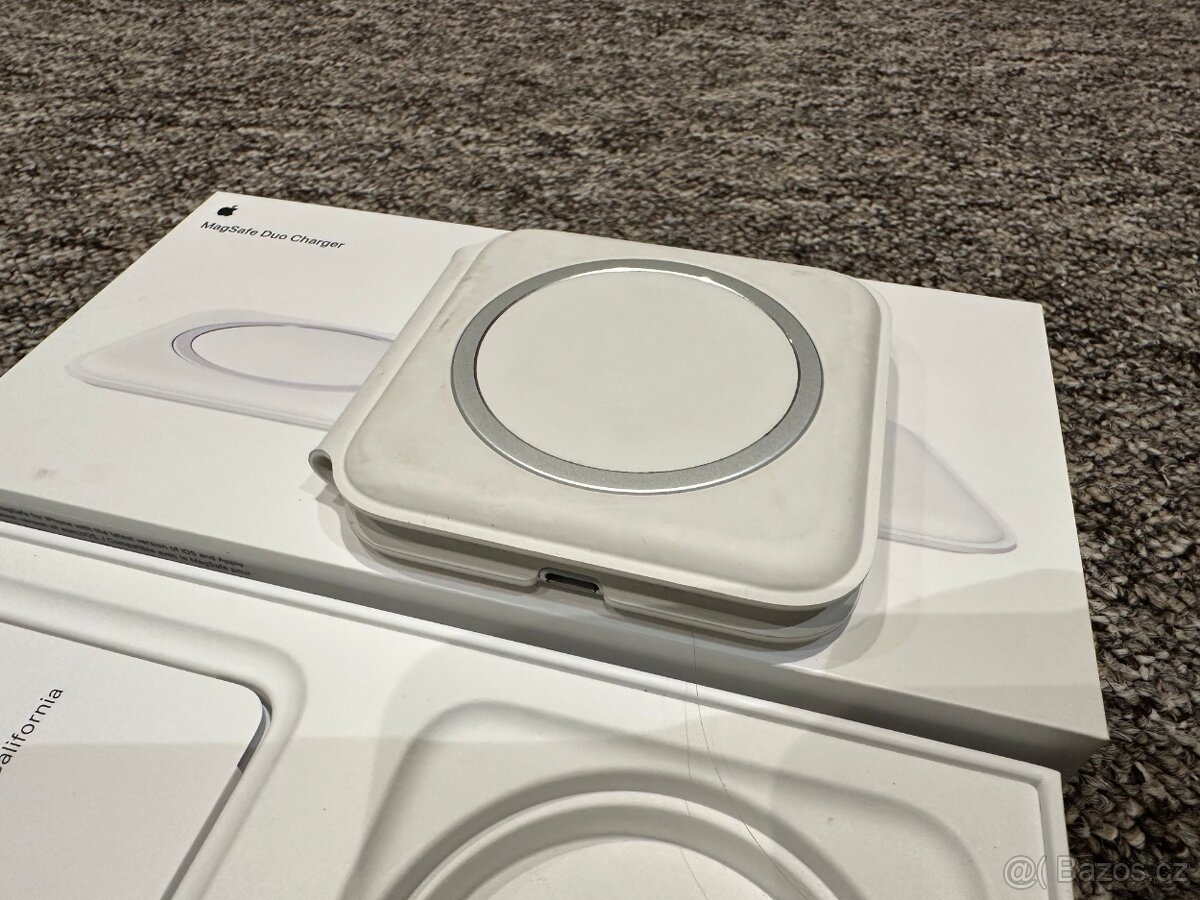 Apple MagSafe Duo Charger - 4