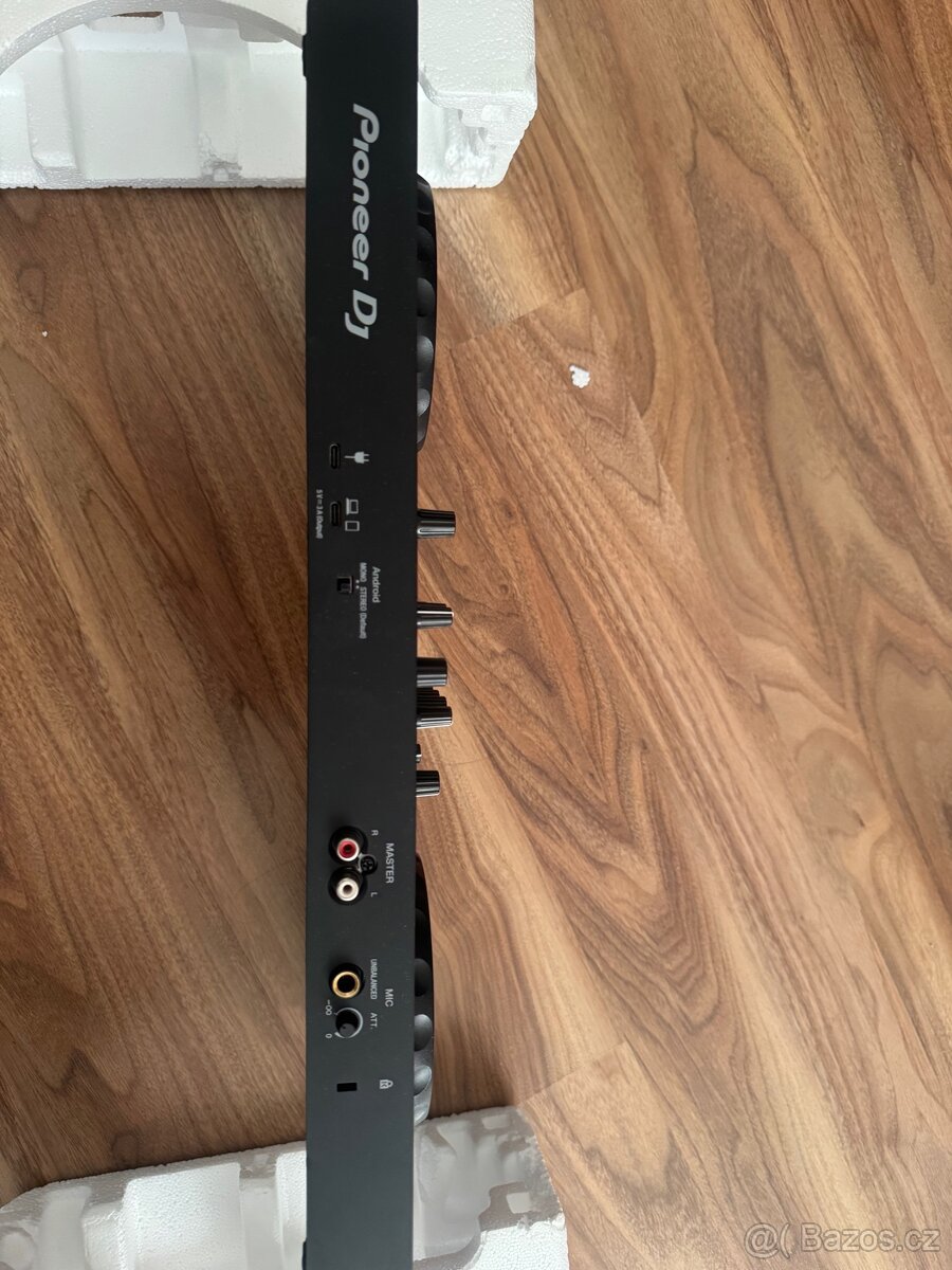 Pioneer DDJ FLX-4 controller - 4