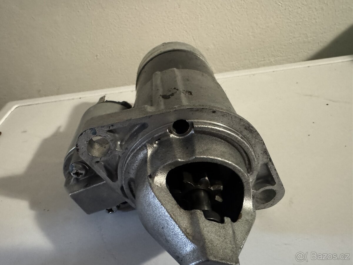 Starter Mazda - 4