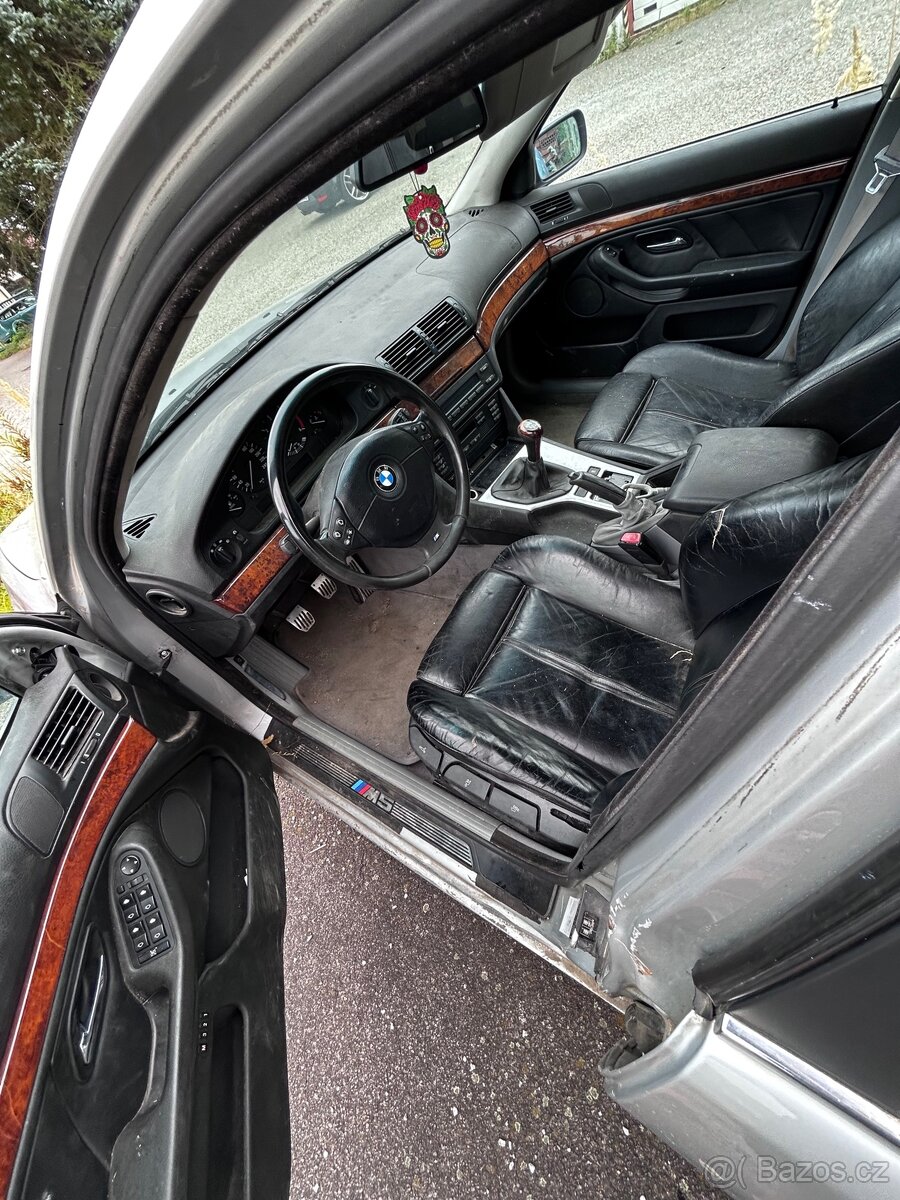 BMW e39 náhradní díly 3.0d 135kw manuál - 4