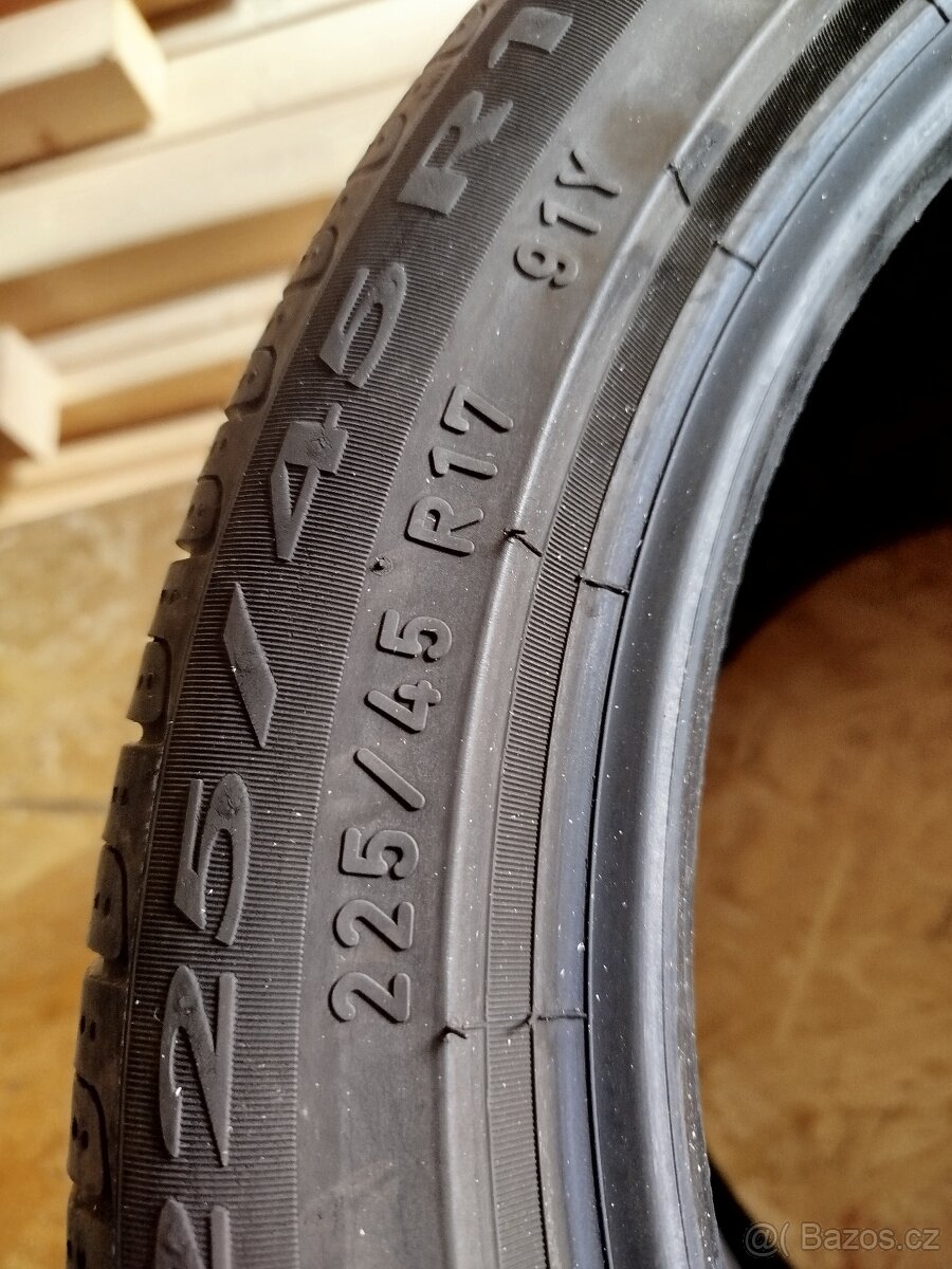 Pirelli 225/45 R17 - 4