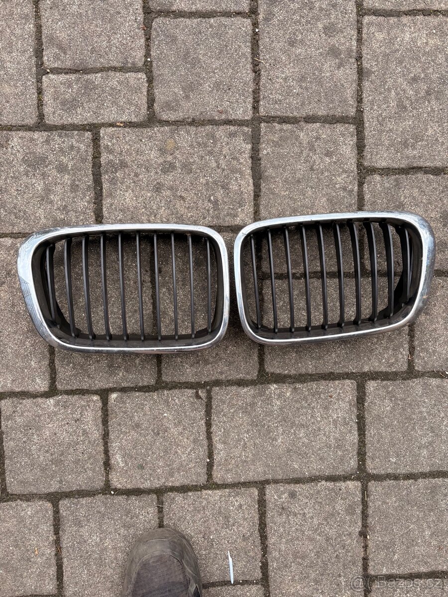 BMW E46 maska compact - 4