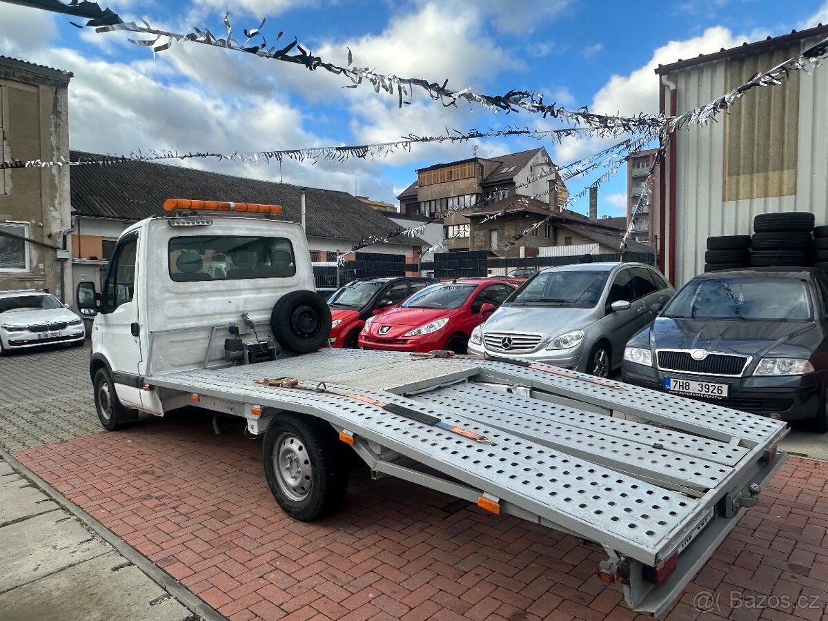 Opel Movano 2,5tdi (diesel), 6kvalt manual,odtahovka do 3,5t