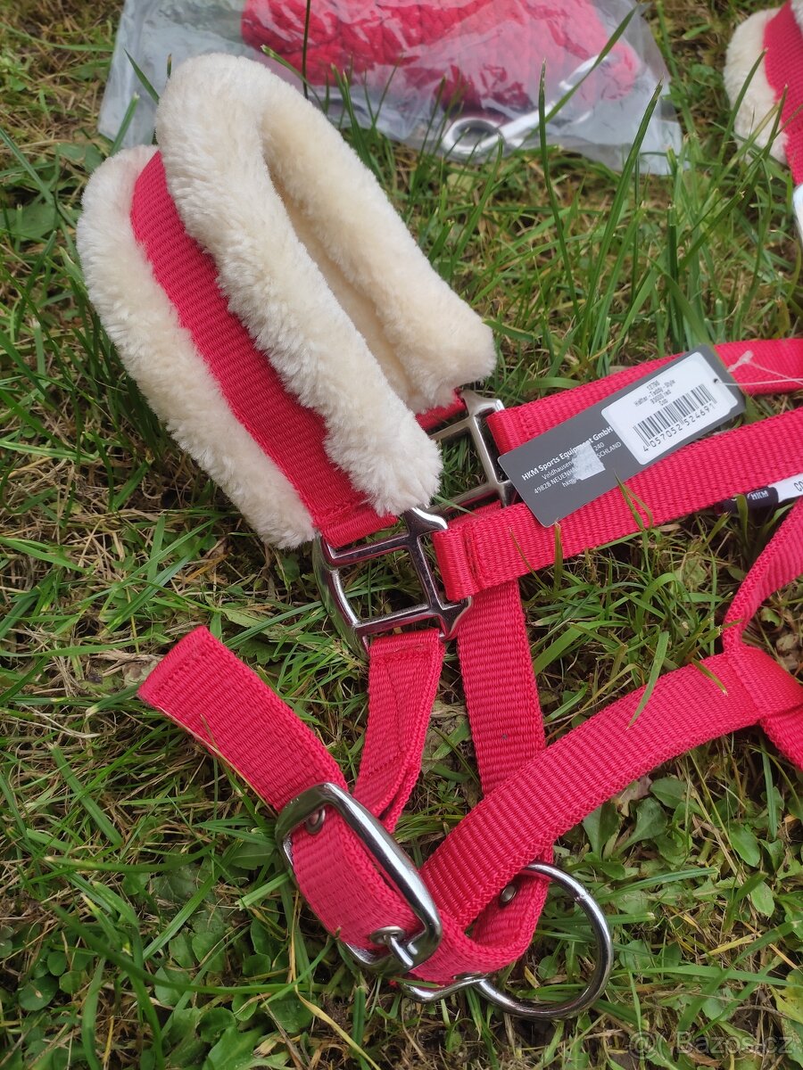 Ohlávka a vodítko v červené barvě s beránkem - 4