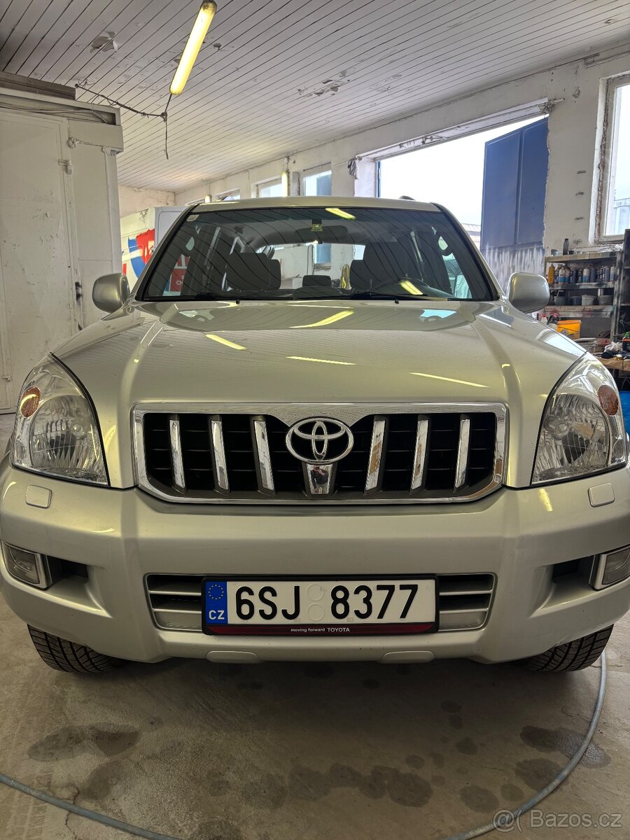 Toyota Land Cruiser - 4