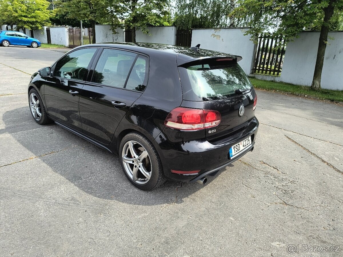 VW GOLF 6 GTI NAJETO 63000KM - 4