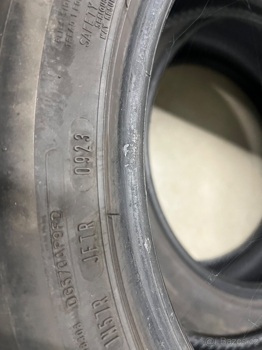 225/45 R17 letní - 4