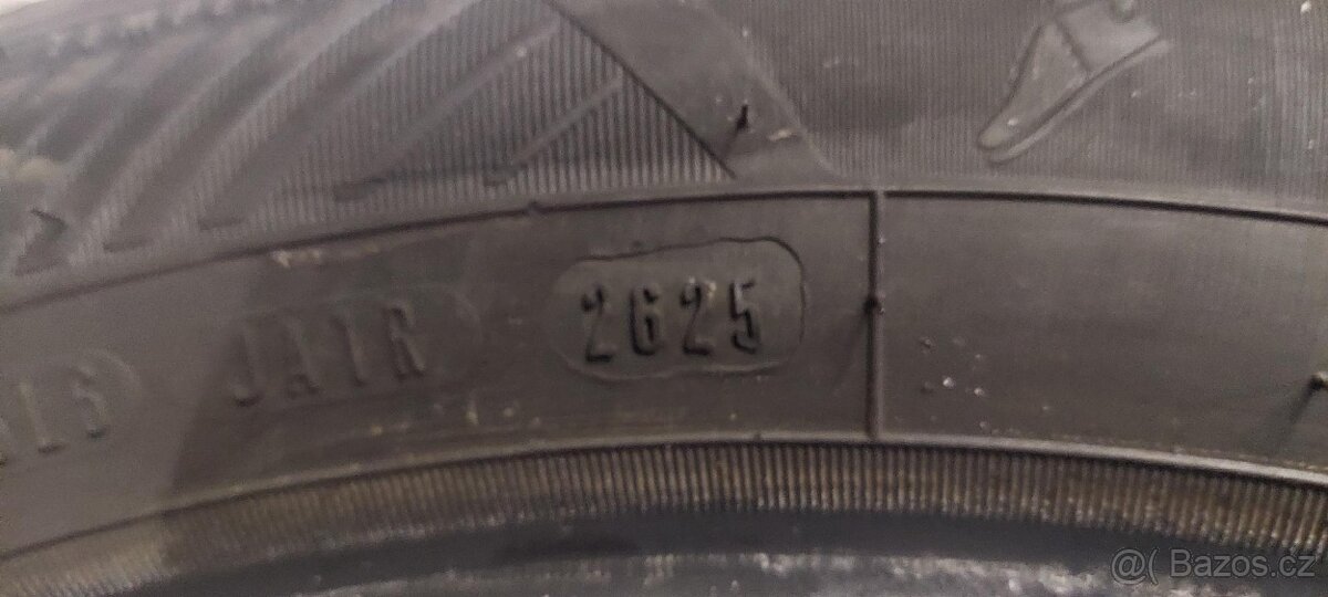 Prodám 175/65 R17 87 H Goodyear Efficientgrip Performance 2 - 4