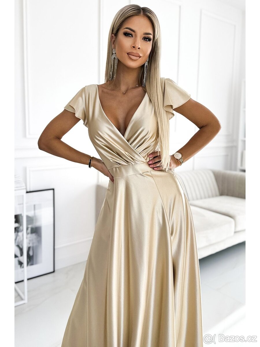 Zlaté lesklé maxi šaty s výstřihem CRYSTA - 4