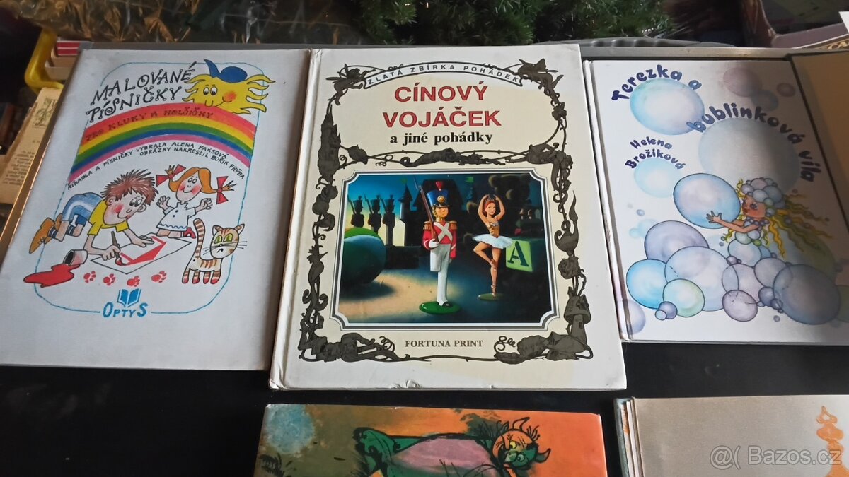 Stare knihy pohádky . - 4