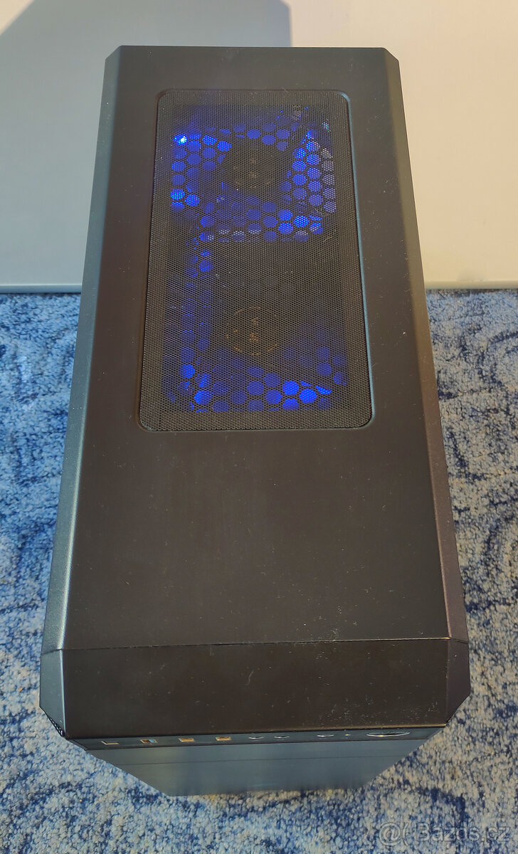 Počítačová skříň, EVOLVEO T3 černá Window Blue, 3x ventil. - 4