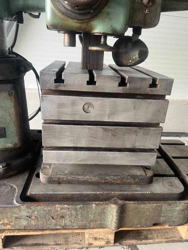 86. Radiální vrtačka VR 2 - 4