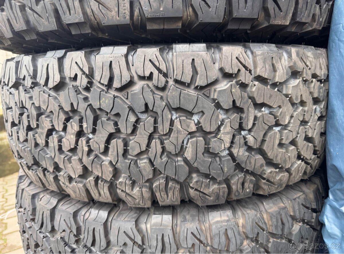 Pneu BFGOODRICH 285/75 R 16 ALL-TERRAIN T/A KO2 116/113R