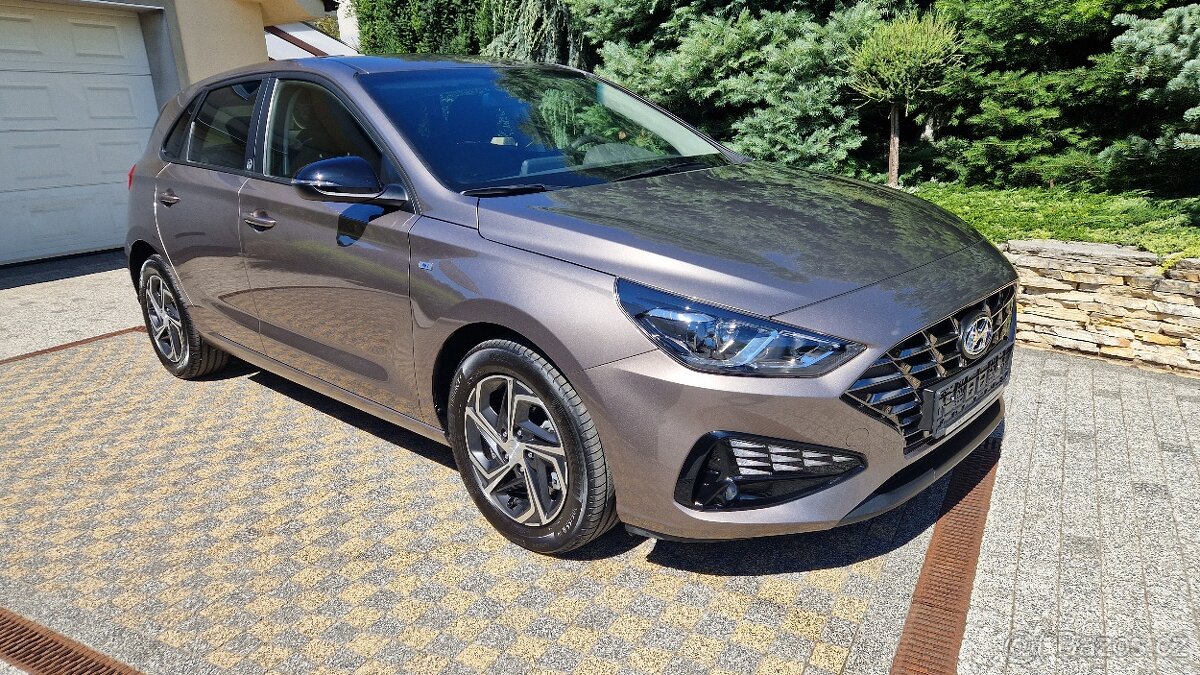 Hyundai i30 1,5 GDi 117kW Edícia 30, 13230km - 4